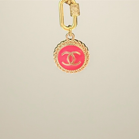 Chanel Authentic Pink charm with upscaled charm paperclip necklace in gold. - Picture 2 of 3